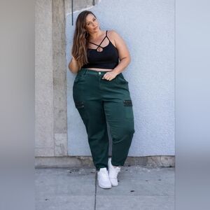 DG2 FOREST GREEN CARGO SEQUIN POCKET PANTS NWT